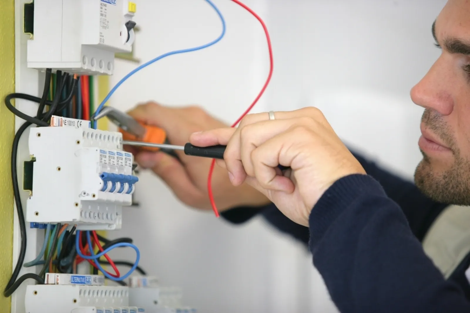 installazione impianto elettrico