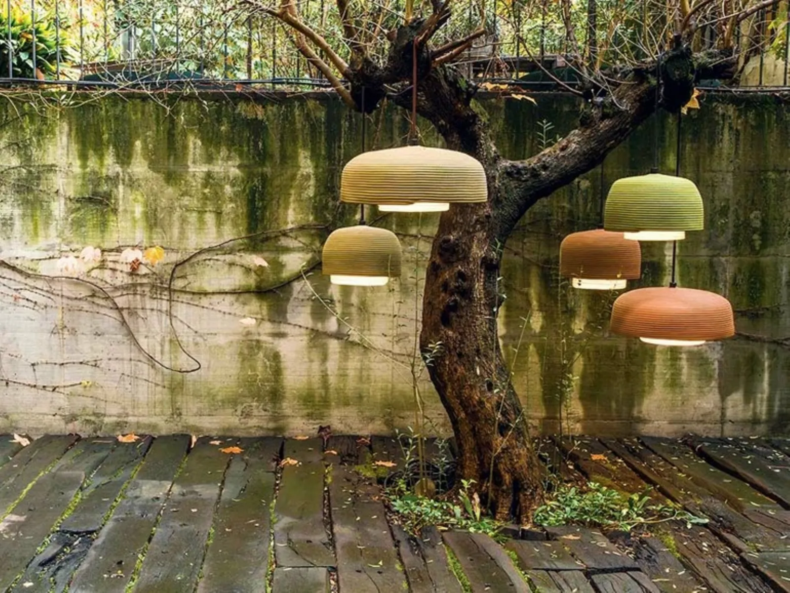 Plafoniere Da Soffitto Per Esterno : Lampade per esterni illuminare il giardino