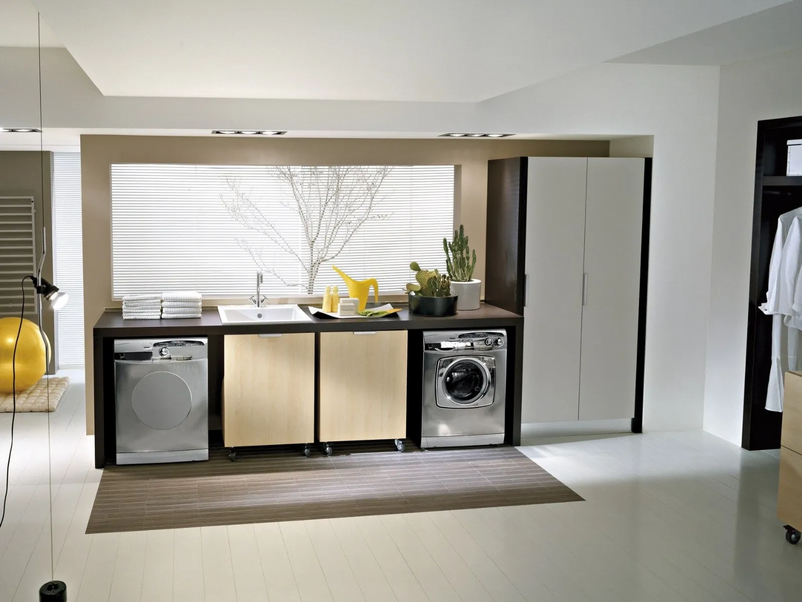 Mobile porta lavatrice, idee e consigli lavatrici Lavabo e lavatrice affiancati