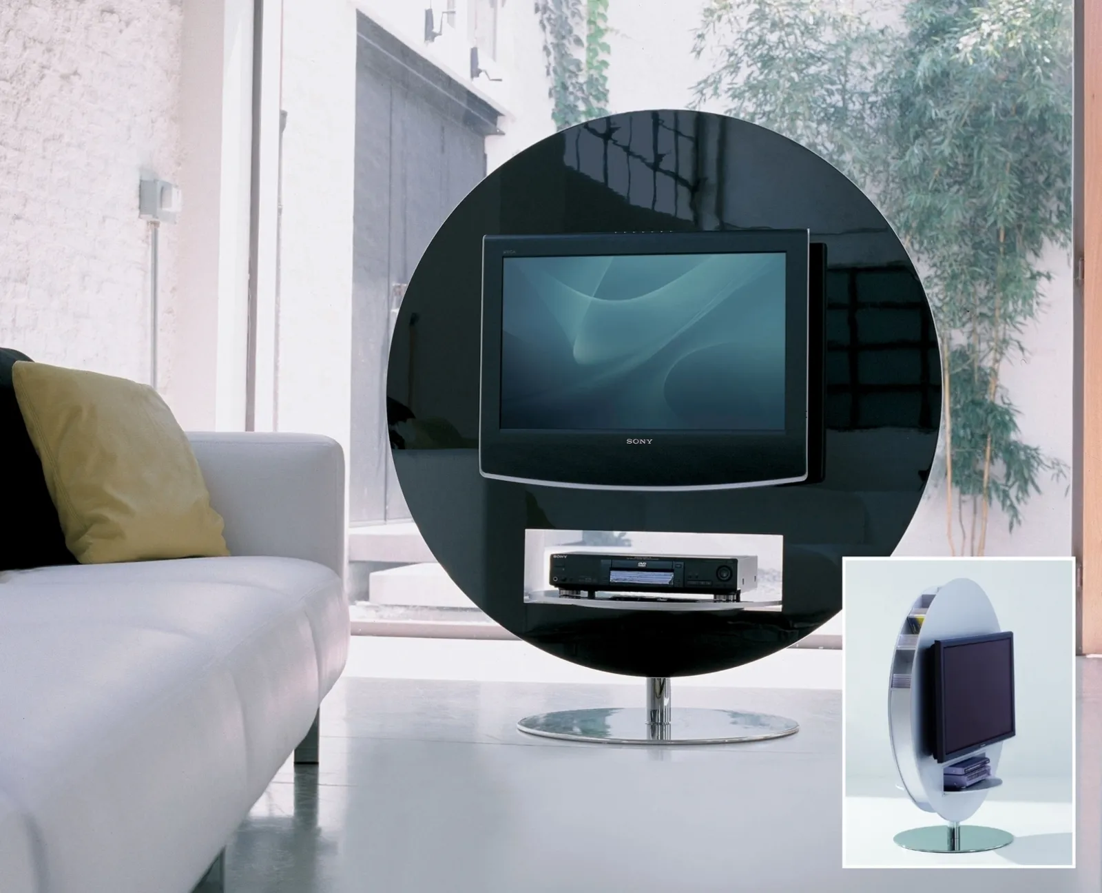 Creating A Classy Bar Cart Mobili tv per schermi sempre più grandi - Porta TV