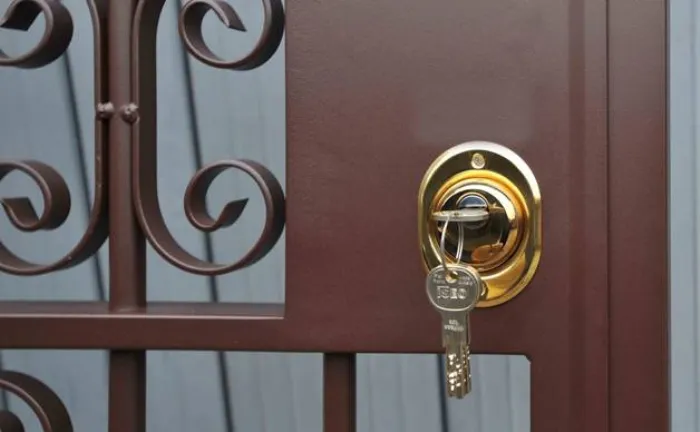 Porta blindata in stile classico